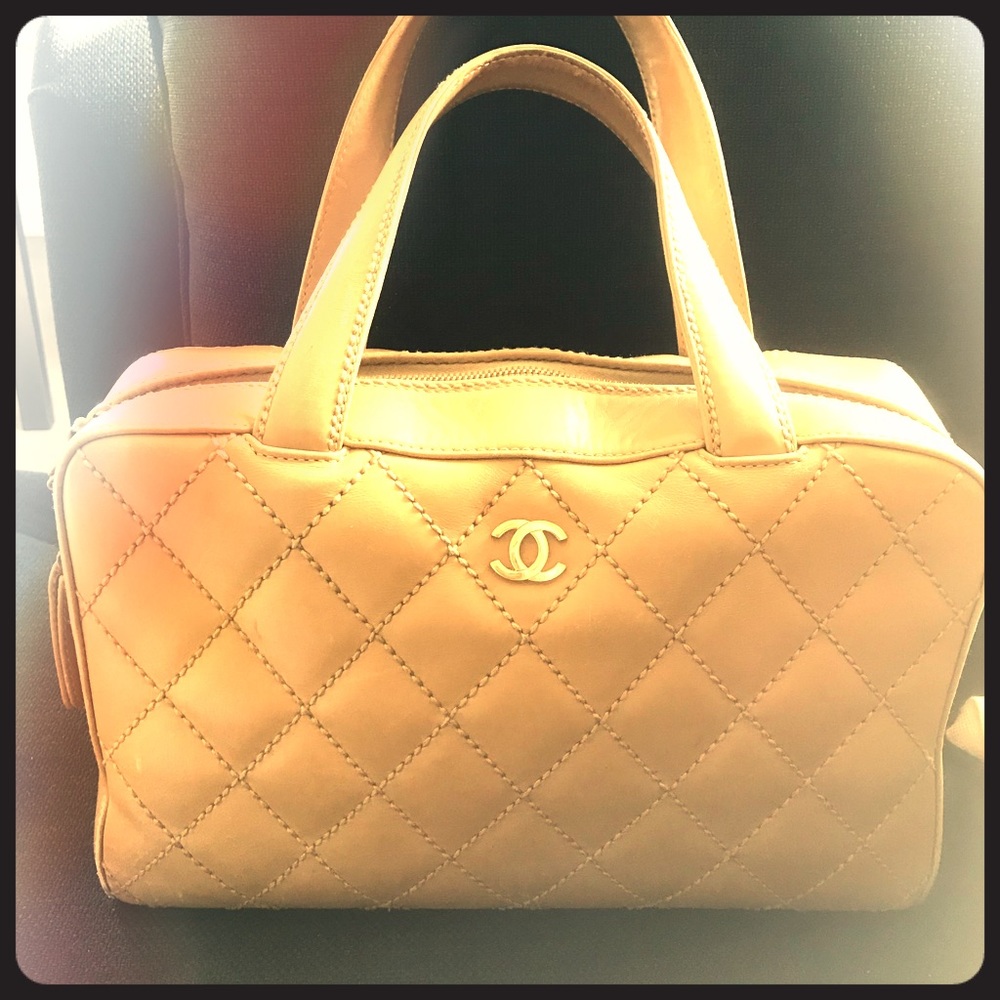 Chanel Vintage Gold Lambskin Leather Handbag